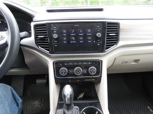 Used 2021 Volkswagen Atlas SEL AWD/4WD image 29