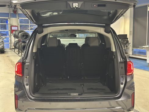 New 2026 Honda Odyssey Elite image 6