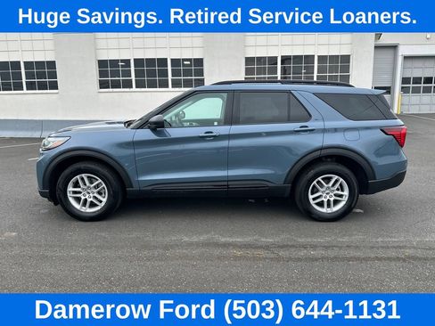 Used 2026 Ford Explorer Active AWD/4WD image 3