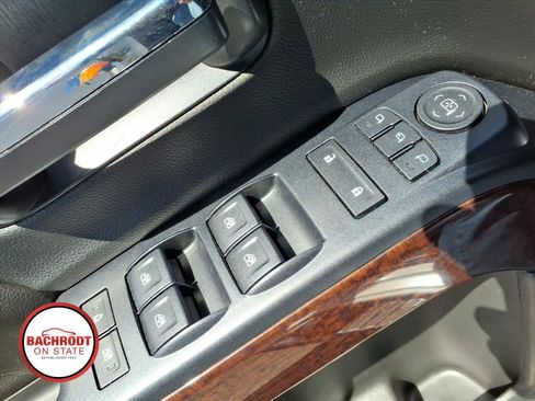 Used 2017 GMC Sierra 1500 SLT w/ SLT Premium Package AWD/4WD image 16