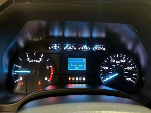 Used 2022 Ford F550 4x4 Crew Cab Super Duty w/ Power Equipment Group image 11