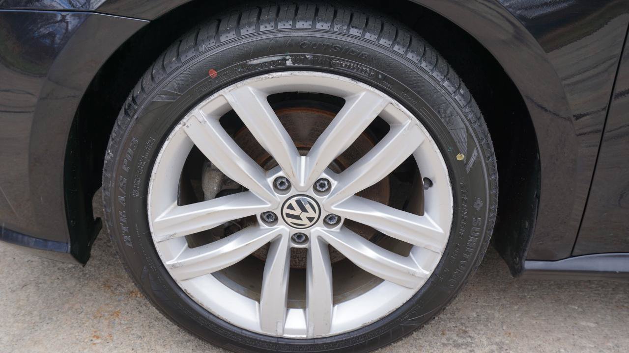Used 2019 Volkswagen Passat 2.0T Wolfsburg FWD image 9