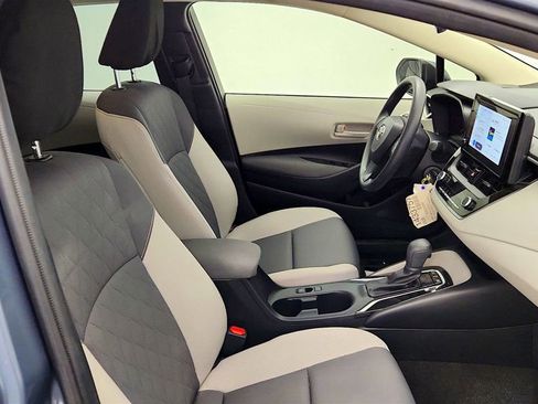 Used 2025 Toyota Corolla LE FWD image 22