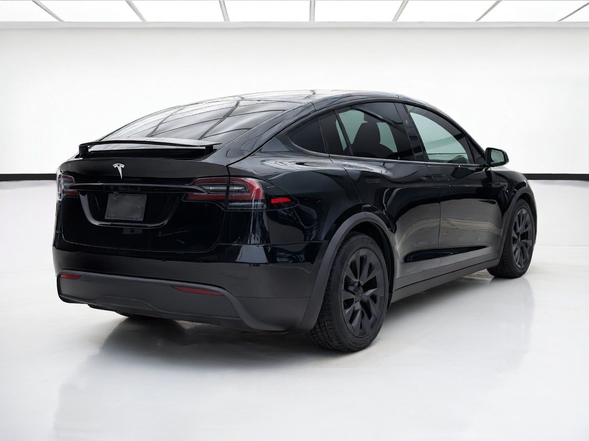 Used 2022 Tesla Model X AWD/4WD image 4