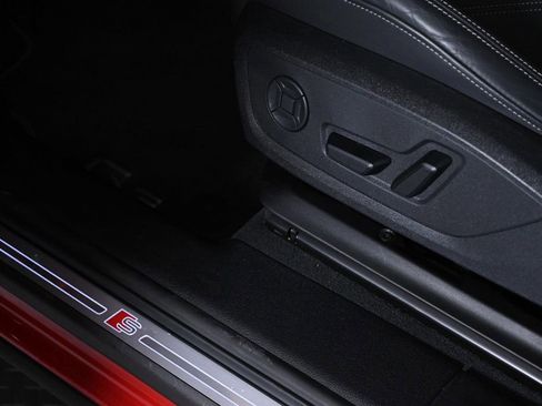 Used 2025 Audi Q3 2.0T Premium w/ Convenience Package image 20