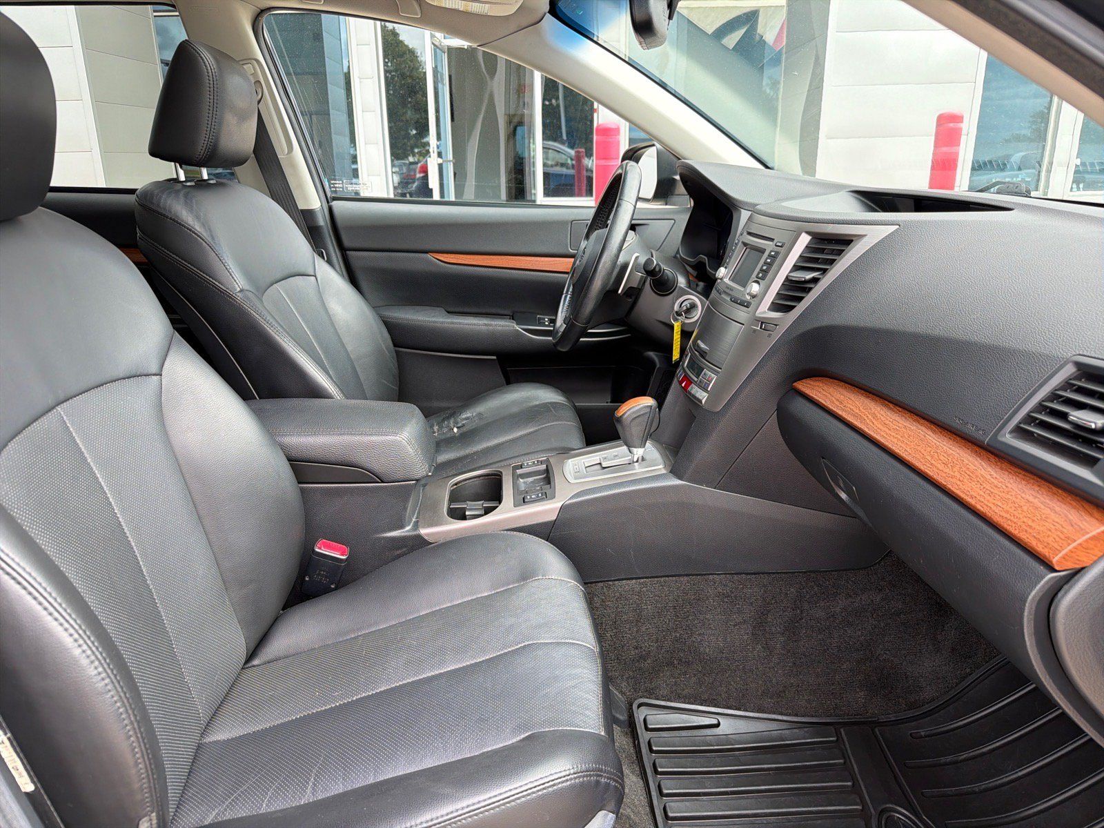 Used 2013 Subaru Outback 2.5i Limited AWD/4WD image 24