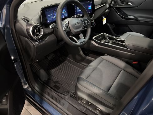 New 2026 Chevrolet Equinox LT w/ Convenience Package II image 15