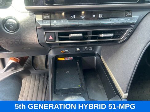 Used 2025 Toyota Camry LE FWD image 34