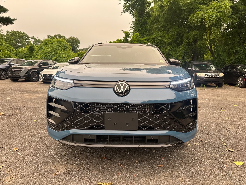 New 2026 Volkswagen Tiguan SE R-Line AWD/4WD image 6