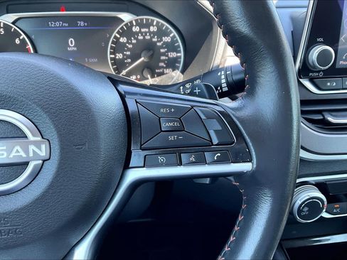 Used 2025 Nissan Altima 2.5 SR FWD image 24