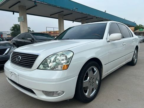 Used 2002 Lexus LS 430 RWD image 1