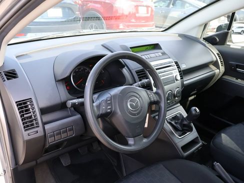 Used 2010 MAZDA MAZDA5 Sport FWD image 16