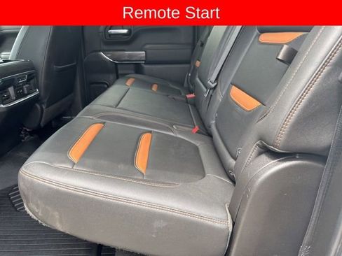 Used 2021 GMC Sierra 1500 AT4 w/ AT4 Premium Package AWD/4WD image 3