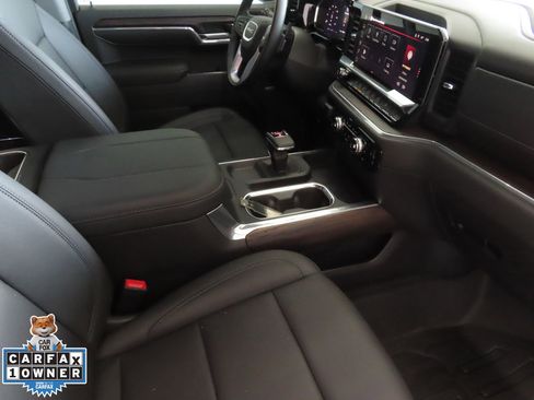 Used 2026 GMC Sierra 1500 SLT image 28