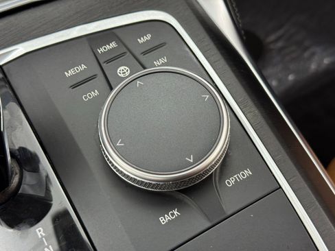 Used 2022 BMW M440i Coupe w/ Premium Package image 30