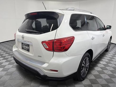Used 2017 Nissan Pathfinder S AWD/4WD image 7