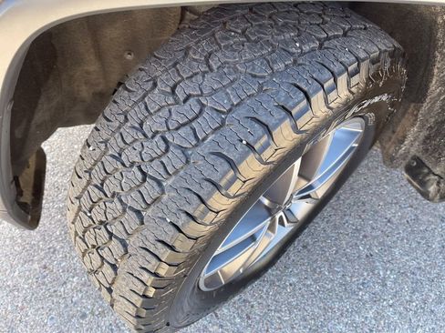 Used 2020 Jeep Grand Cherokee Limited image 24