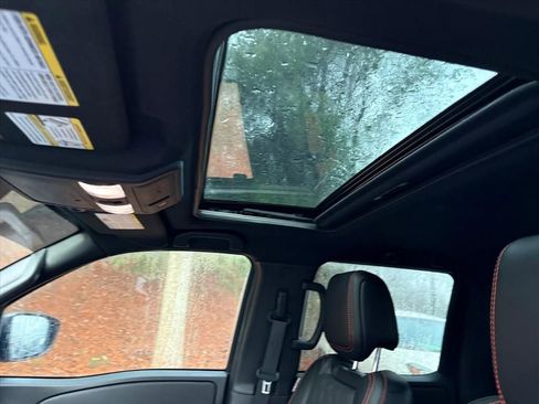 Used 2024 Nissan Frontier PRO-4X w/ Pro Premium Package image 11