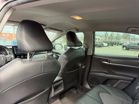 Used 2022 Toyota Camry SE image 24