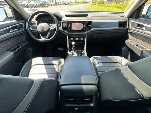 Used 2022 Volkswagen Atlas SEL Premium AWD/4WD image 32