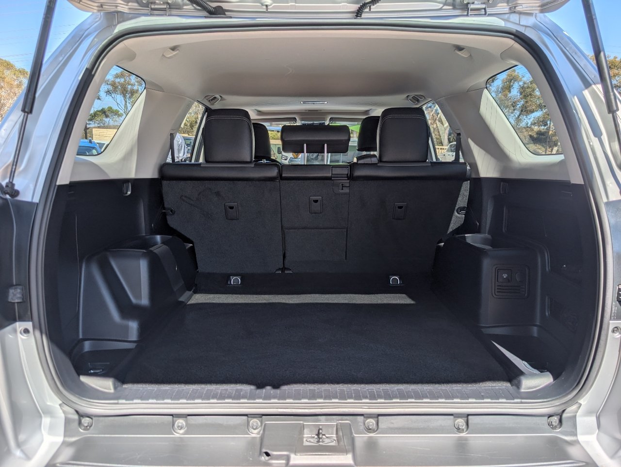 Used 2024 Toyota 4Runner SR5 Premium w/ Moonroof Package RWD image 9
