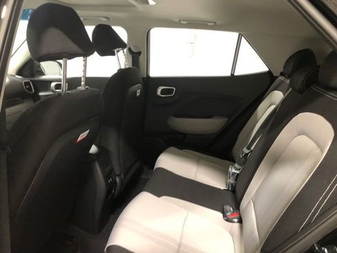 New 2026 Hyundai Venue SEL FWD image 15