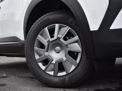 New 2026 Nissan Kicks S image 3