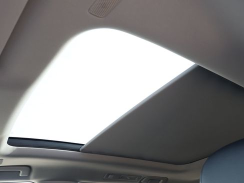 New 2026 Toyota Grand Highlander Limited image 3