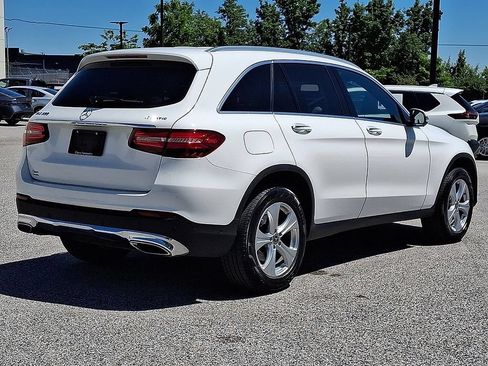 Used 2018 Mercedes-Benz GLC 300 4MATIC image 9