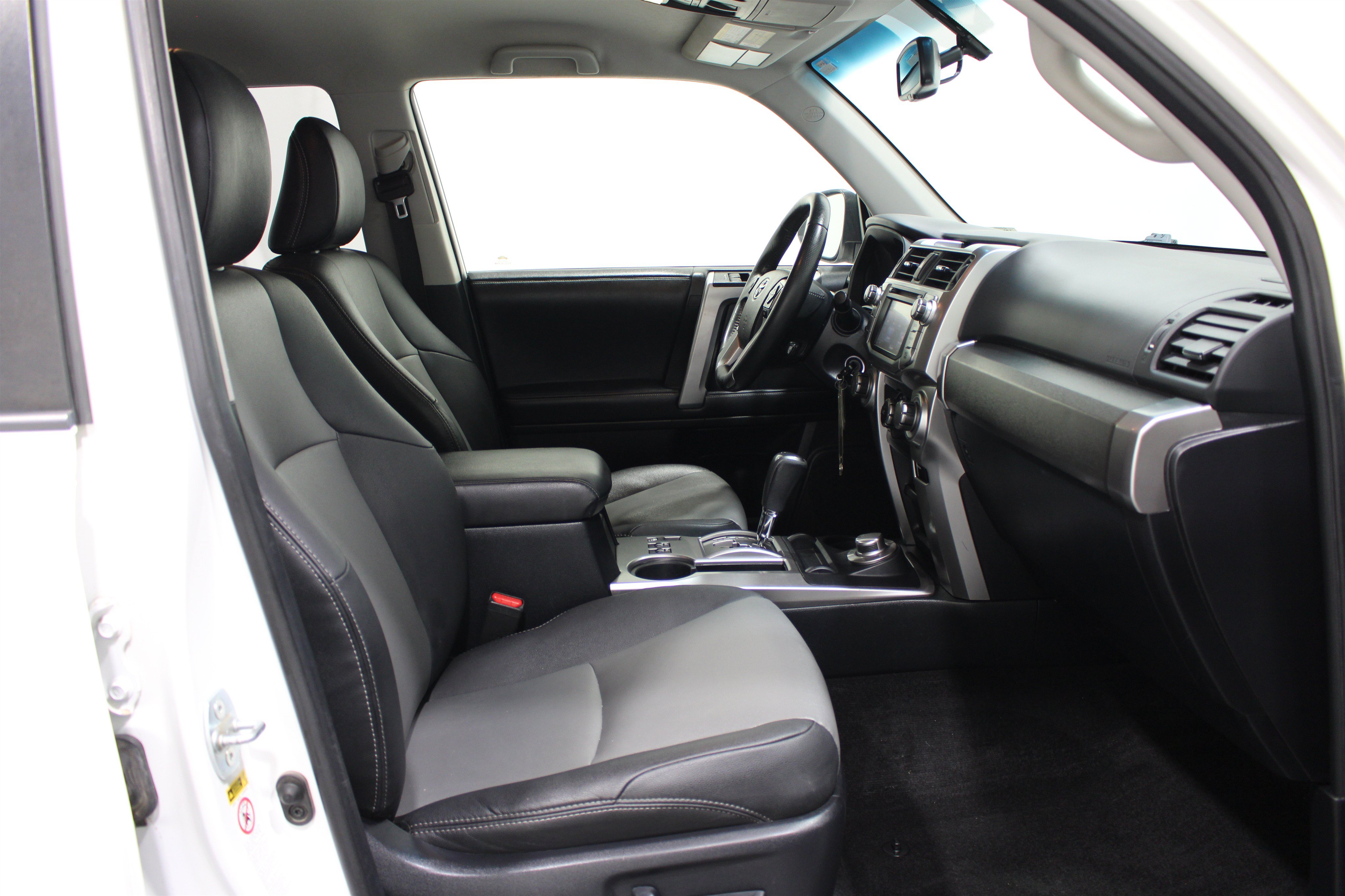 Used 2019 Toyota 4Runner SR5 Premium AWD/4WD image 24