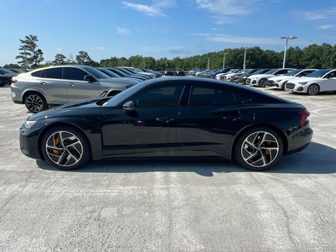 Used 2024 Audi RS e-tron GT w/ Carbon Performance Package AWD/4WD image 8