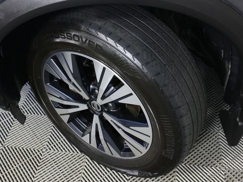 Used 2021 Nissan Rogue SV w/ Premium Package FWD image 37
