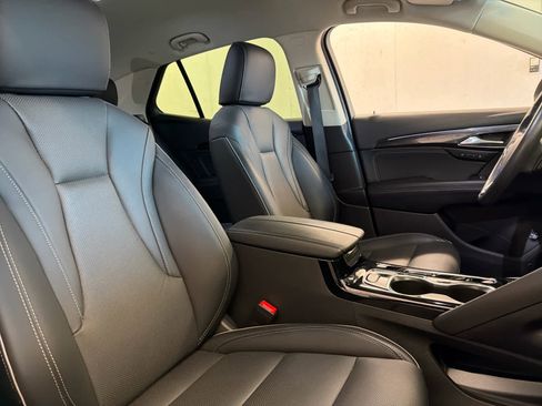 Used 2023 Buick Envision Essence image 28