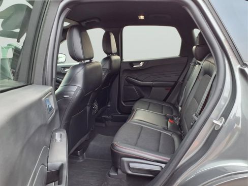 Used 2024 Ford Escape ST-Line w/ Tech Pack #1 AWD/4WD image 11