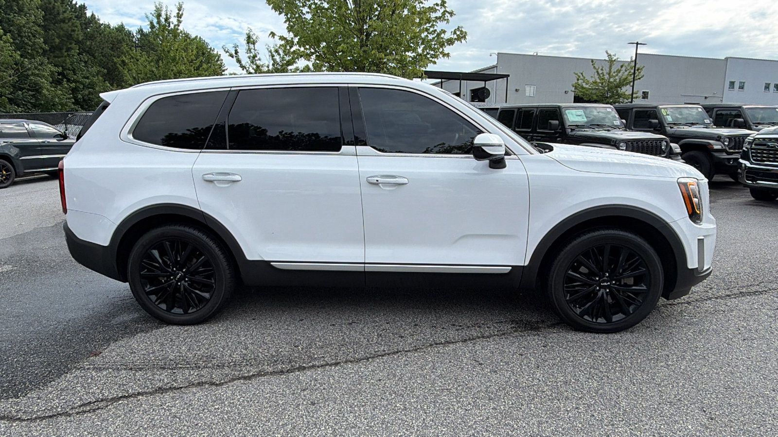 Used 2022 Kia Telluride SX w/ SX Prestige Package AWD/4WD image 7