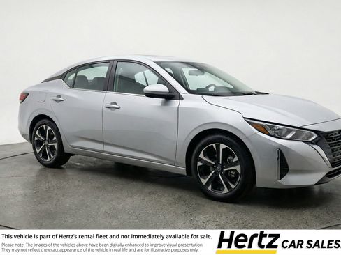 Used 2025 Nissan Sentra SV FWD image 1