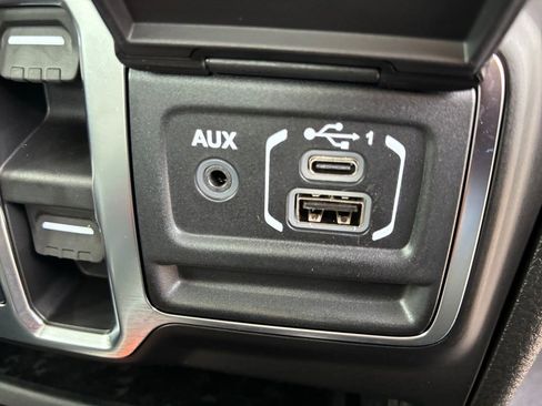 New 2026 Jeep Gladiator Sport image 6