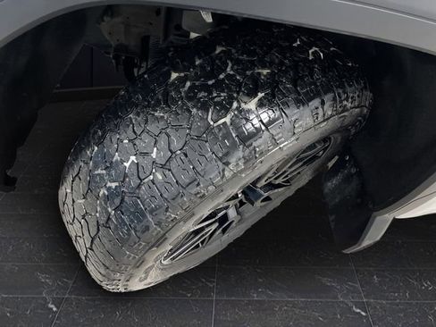 Used 2022 GMC Sierra 1500 Elevation image 38