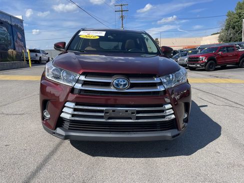 Used 2019 Toyota Highlander Limited AWD/4WD image 5