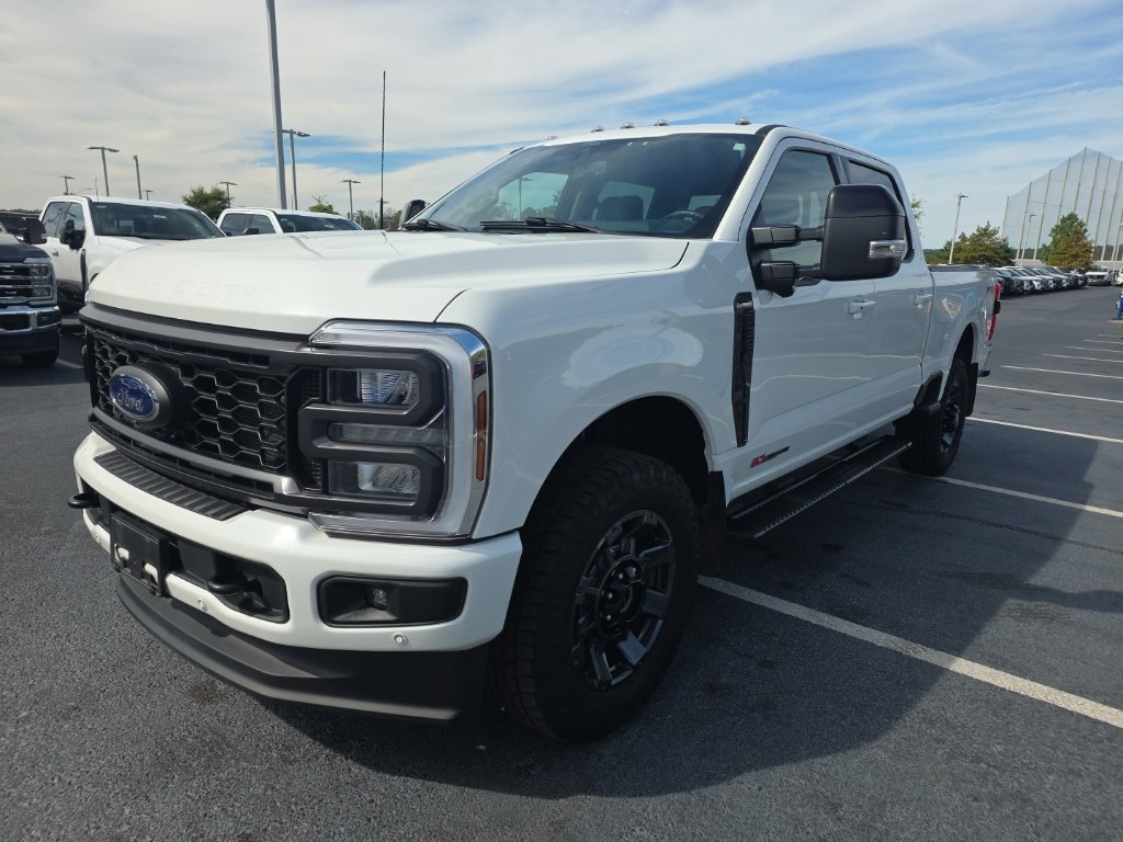Used 2024 Ford F350 Lariat w/ Lariat Ultimate Package AWD/4WD image 2
