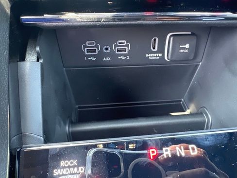 Used 2023 Jeep Grand Cherokee Summit image 24