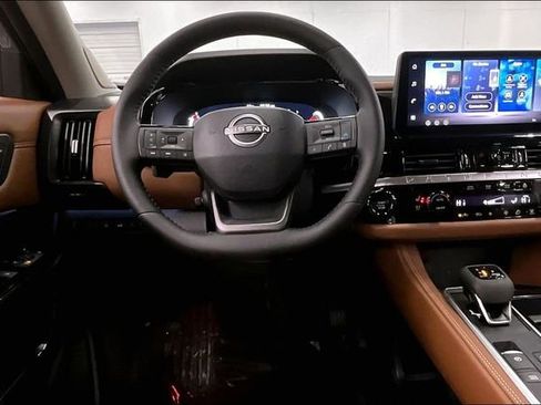 New 2026 Nissan Pathfinder Platinum image 20