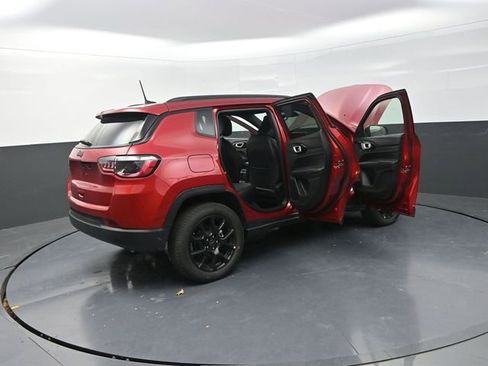 New 2026 Jeep Compass Latitude image 33
