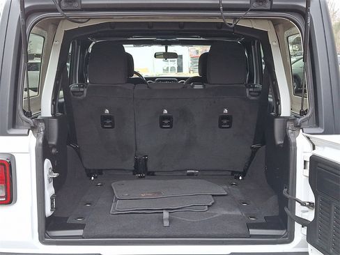 Used 2019 Jeep Wrangler Unlimited Sport S image 30