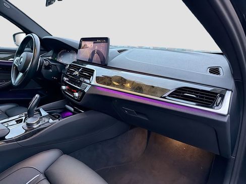 Used 2023 BMW 540i 540i w/ M Sport Package image 31