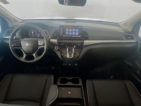 Used 2025 Honda Odyssey Touring image 28