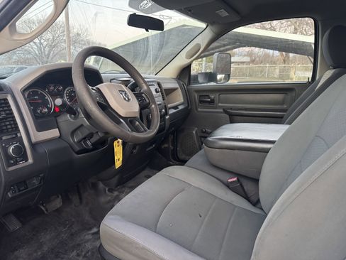Used 2012 RAM 4500 2WD Regular Cab DRW w/ ST Decor Group image 9