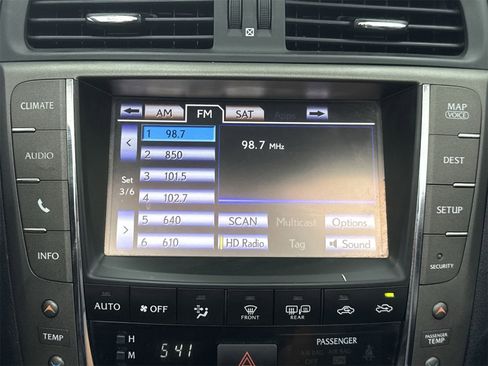 Used 2015 Lexus IS 250C image 28