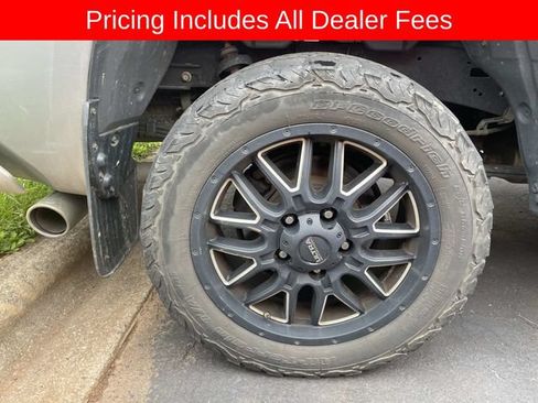 Used 2019 Toyota Tundra SR5 w/ SR5 Upgrade Package AWD/4WD image 12