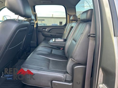Used 2013 Chevrolet Silverado 2500 LTZ w/ LTZ Plus Package image 12
